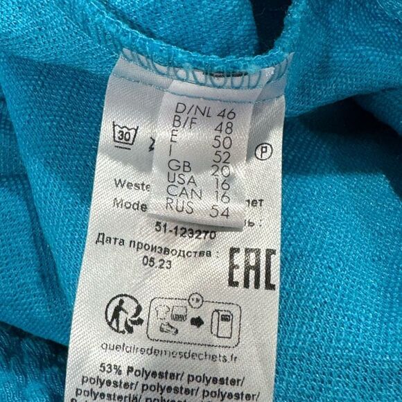 RABE HONEYCOMB EMBOSSED GILET JACKET. BLUE. - Picture 9 of 9